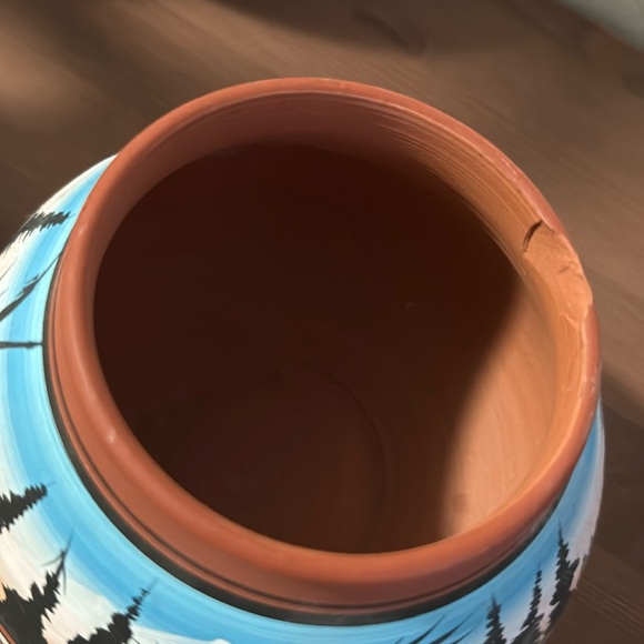 Handmade Native American pottery - Picture 8 of 14